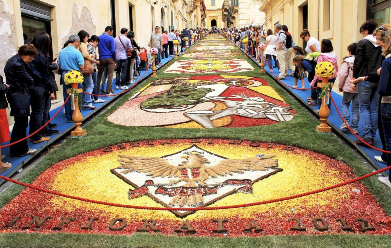 Quattroquarti Stradivari Home Noto Exteriér fotografie